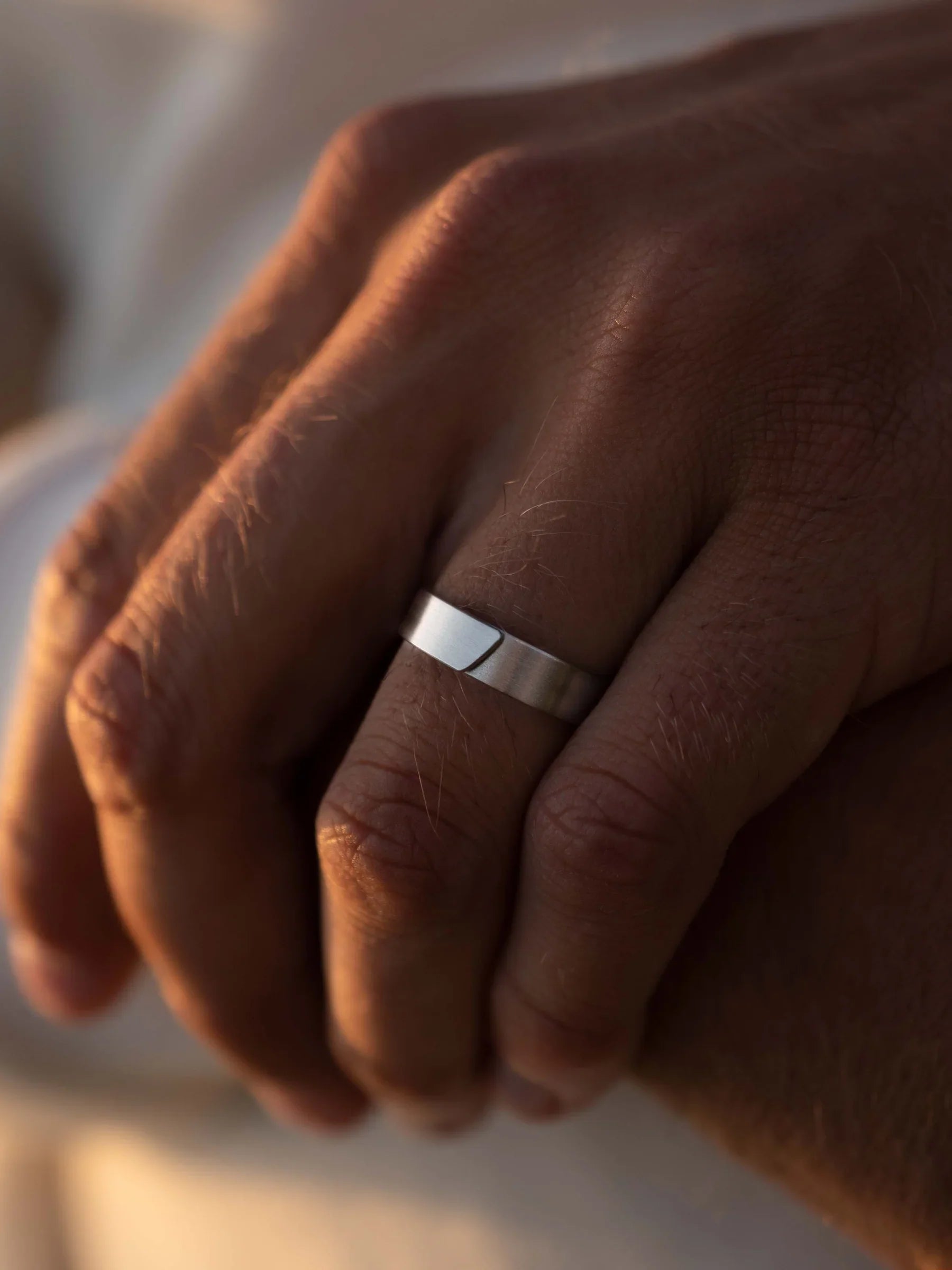 VL. Adjustable Steel Ring - VALORE