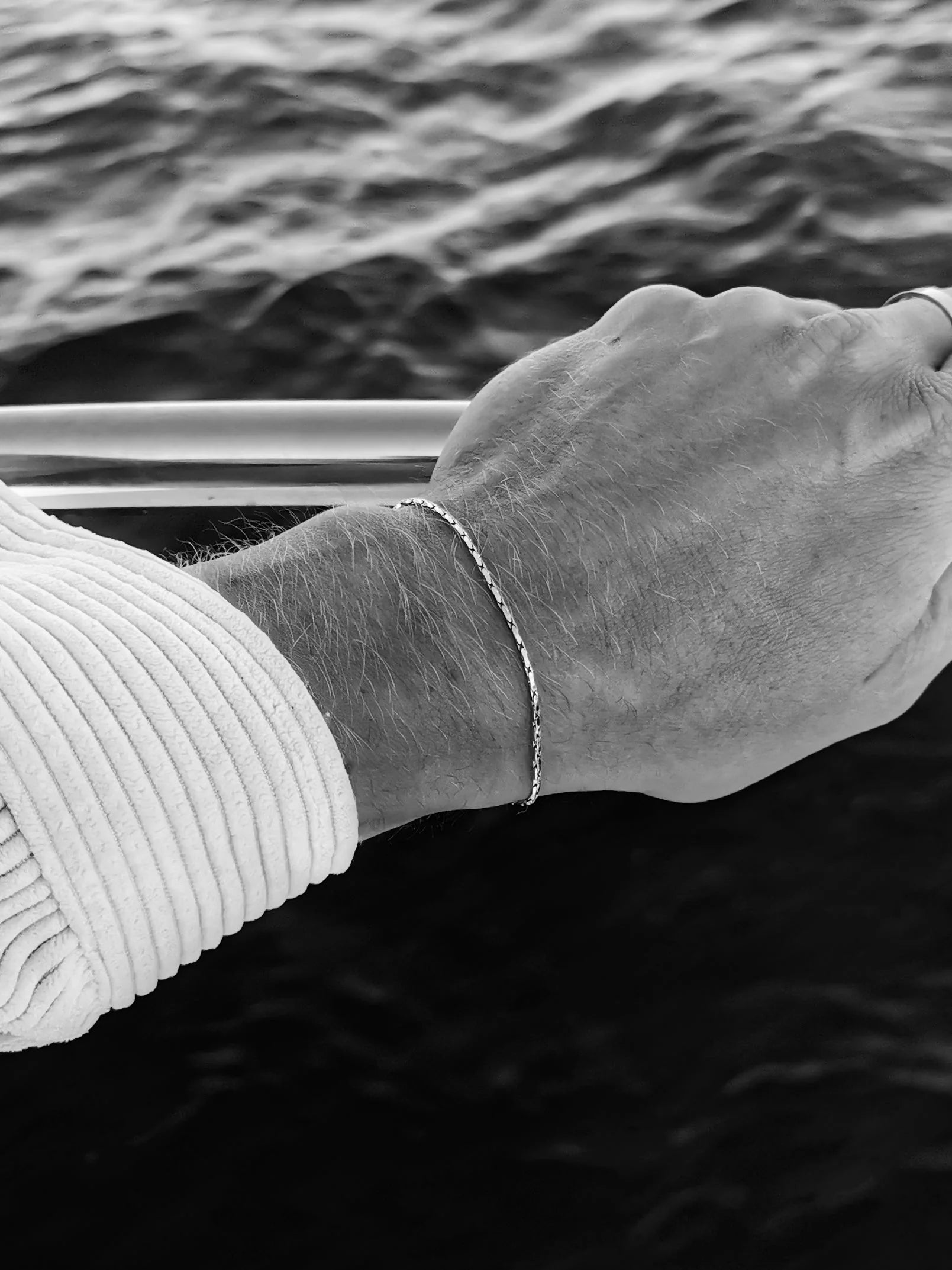 VL. Adjustable Steel Chain Bracelet - VALORE